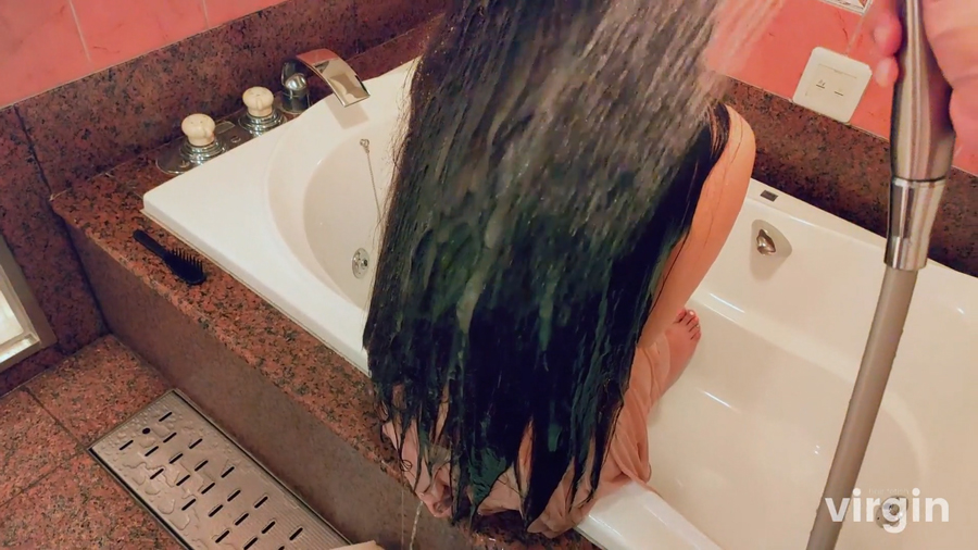 美髪ロングアニオタまいひめ　初めてのシャンプー手コキ　サンプル画像10