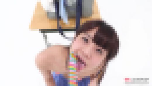 永野いち夏 4K動画 幼い雰囲気の美少女による飴舐めは最高にエロい　サンプル画像2