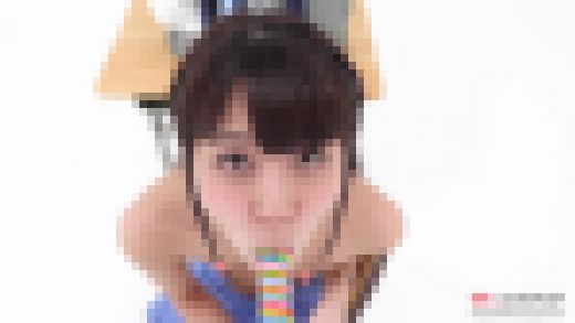 永野いち夏 4K動画 幼い雰囲気の美少女による飴舐めは最高にエロい　サンプル画像3