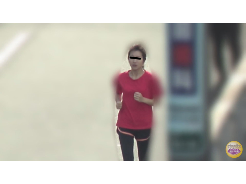 美女尾行⇔侵入大便　サンプル画像13