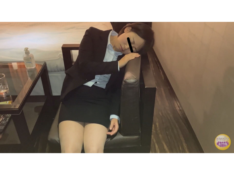 美女尾行⇔侵入大便　サンプル画像7