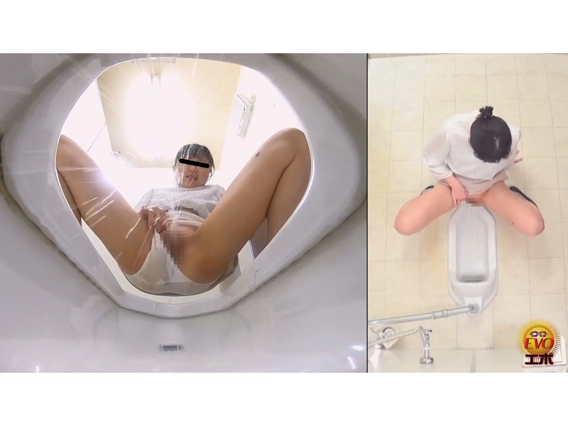 公衆便所隠撮 便器飛び越え大砲尿2　サンプル画像15