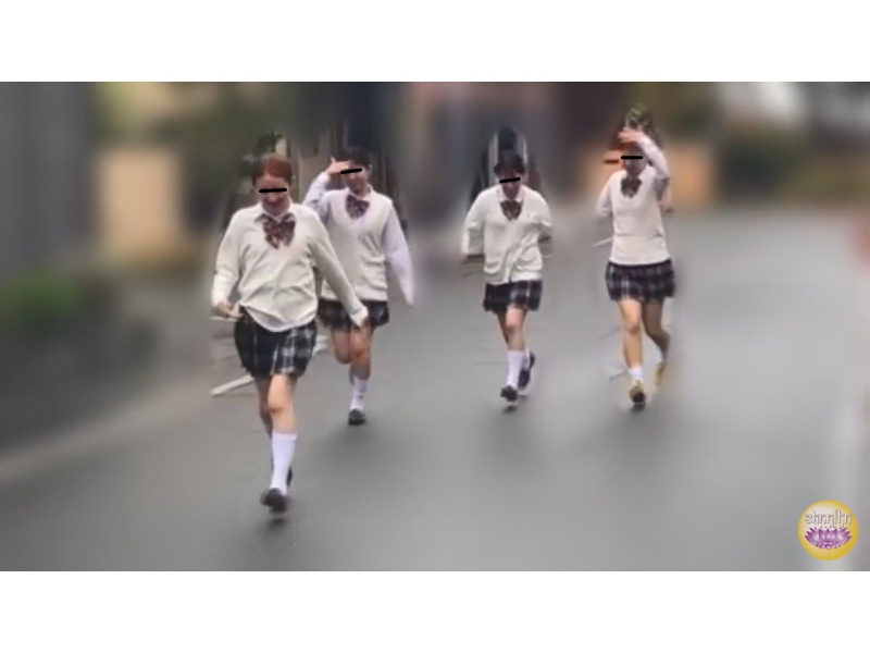 合宿移動車 女学生パニックお漏らし　サンプル画像14