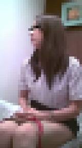 Real女子トイレ アソコから顔出すタンポン　サンプル画像01