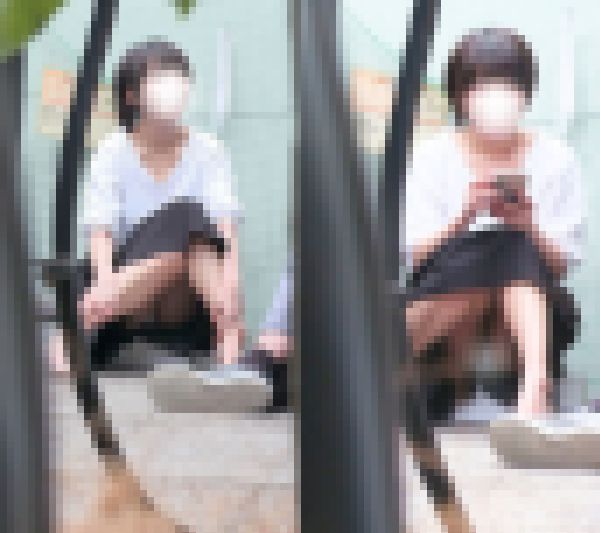 バレたのに・・・エロカワバイトちゃん　「私のパンティに何か用？　サンプル画像1